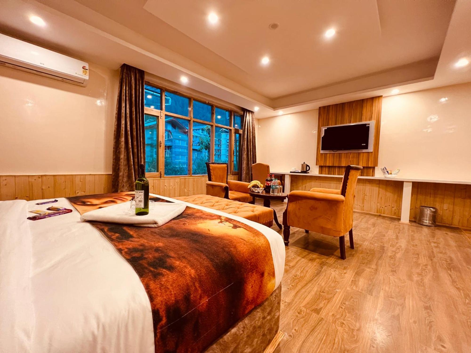 West Western Resort Manali #Neartomallroad #Gym #Lawn #Playingzone #Pooltable #Kidsfriendly #Mountainview #Tabletennis #Familyfriendly #Privateparking エクステリア 写真