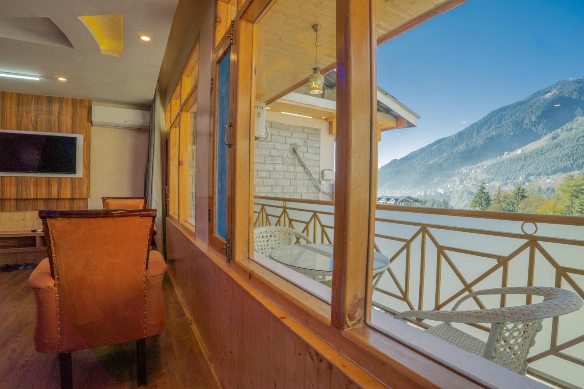 West Western Resort Manali #Neartomallroad #Gym #Lawn #Playingzone #Pooltable #Kidsfriendly #Mountainview #Tabletennis #Familyfriendly #Privateparking エクステリア 写真