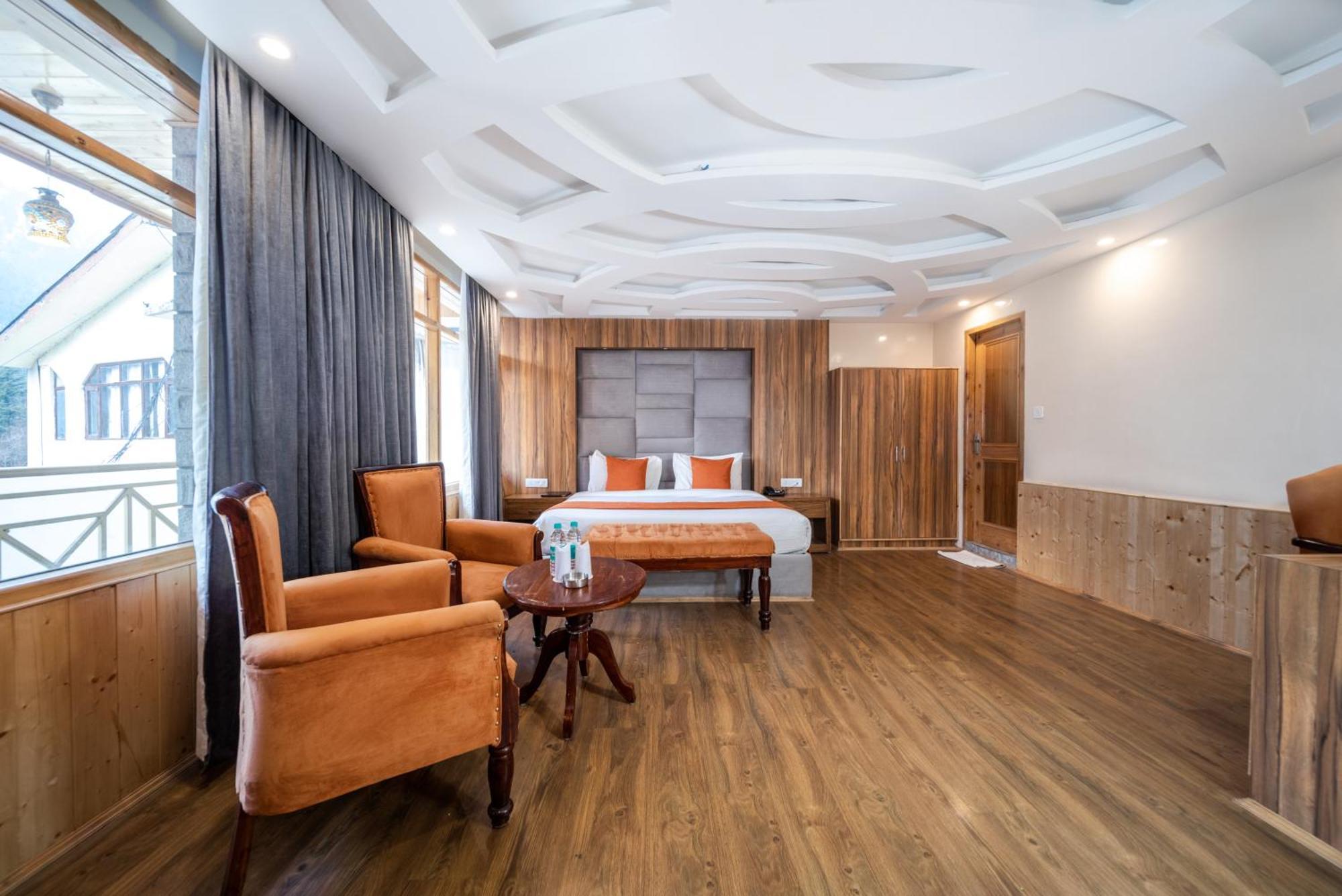 West Western Resort Manali #Neartomallroad #Gym #Lawn #Playingzone #Pooltable #Kidsfriendly #Mountainview #Tabletennis #Familyfriendly #Privateparking エクステリア 写真