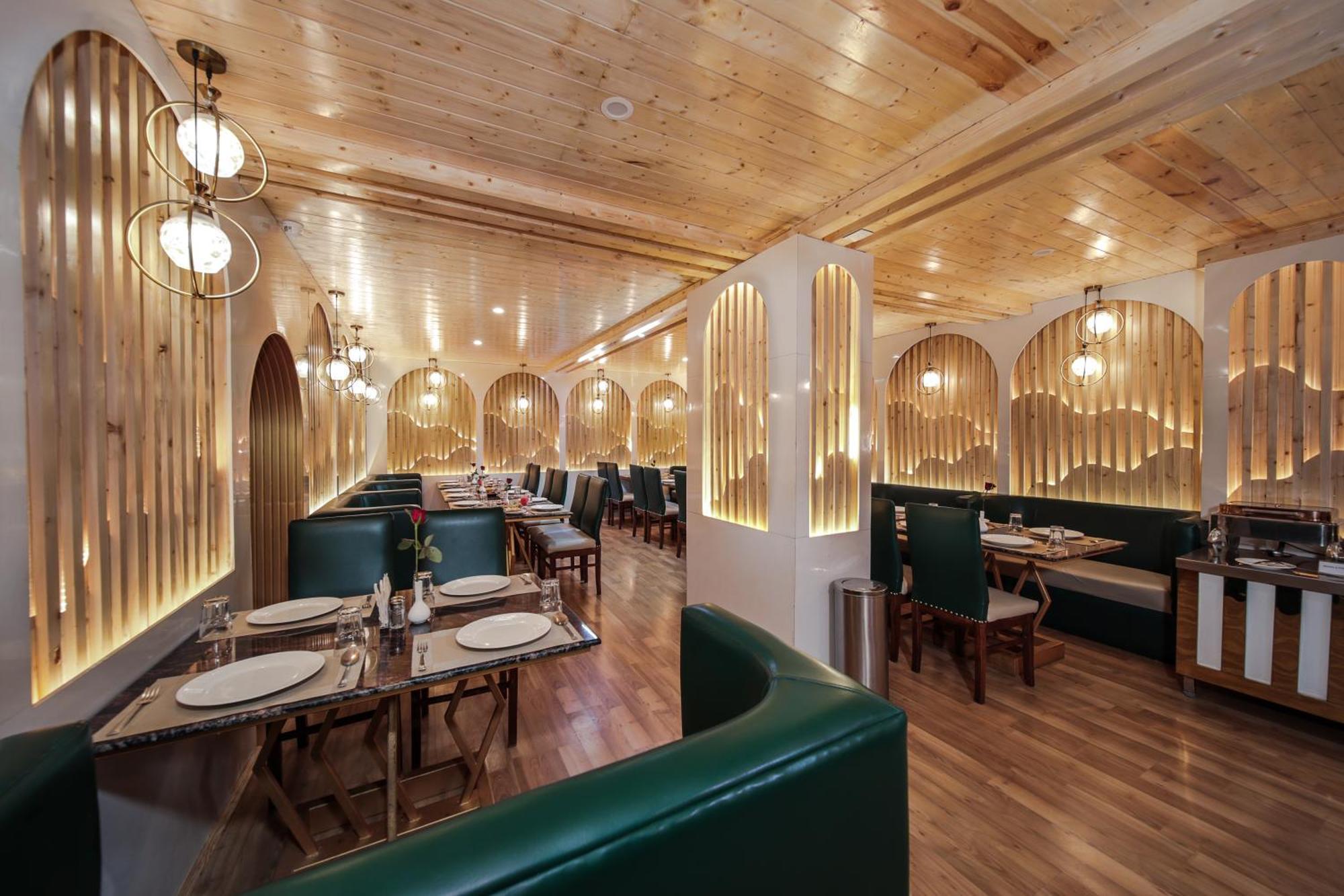 West Western Resort Manali #Neartomallroad #Gym #Lawn #Playingzone #Pooltable #Kidsfriendly #Mountainview #Tabletennis #Familyfriendly #Privateparking エクステリア 写真