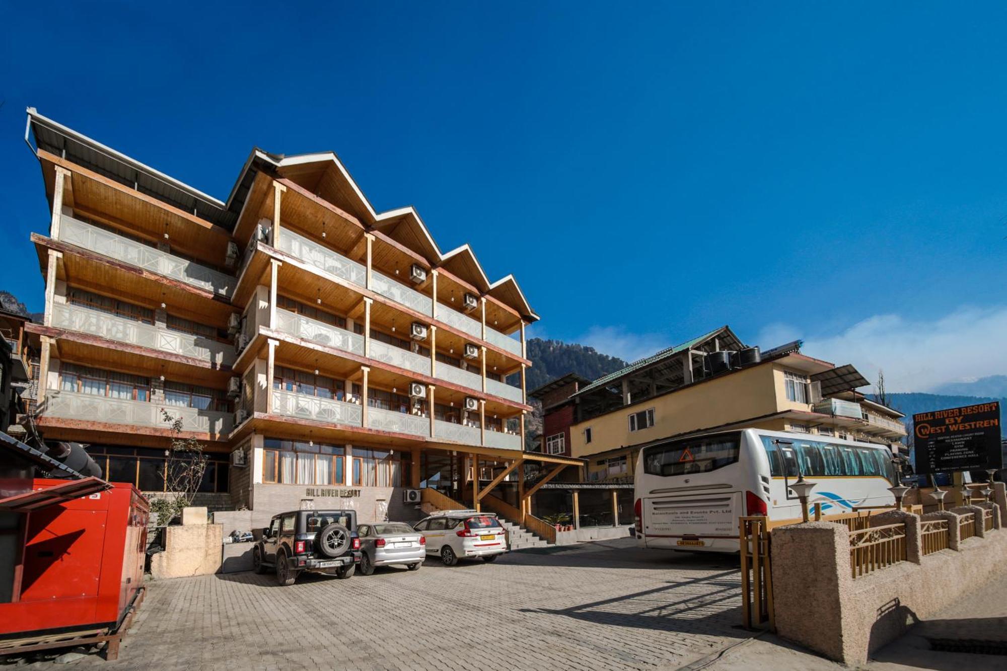 West Western Resort Manali #Neartomallroad #Gym #Lawn #Playingzone #Pooltable #Kidsfriendly #Mountainview #Tabletennis #Familyfriendly #Privateparking エクステリア 写真